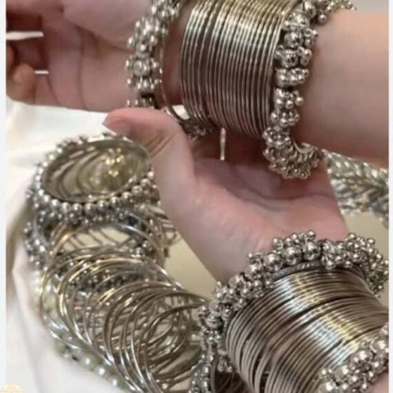 silver bangles with silver kara