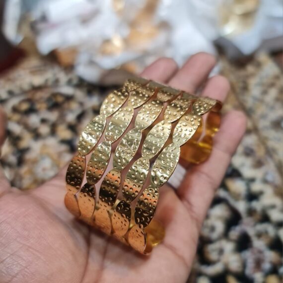 Kara 8 stainless steel